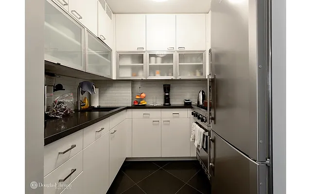 Rented by Douglas Elliman | media 48