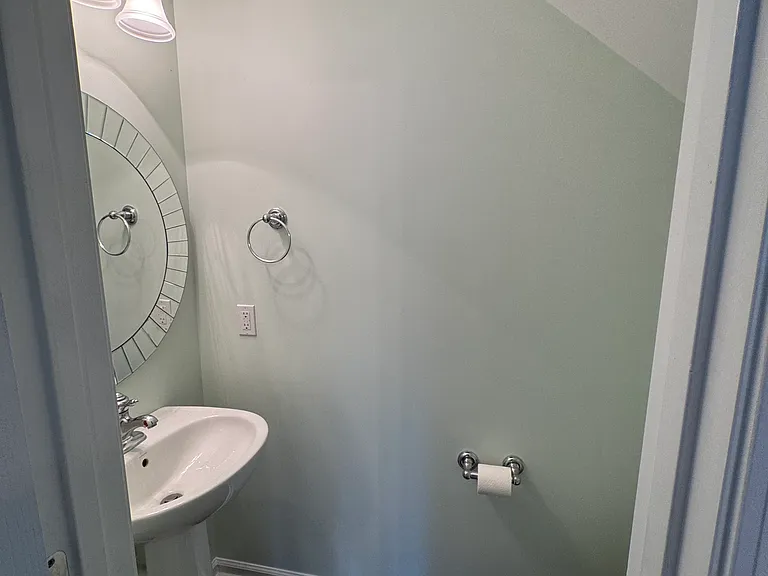 8211 Saltwood Pl — Photo 16