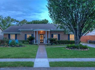 10607 Tupper Lake Dr, Houston, TX 77042
