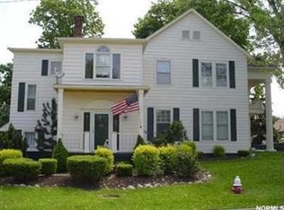 1875 Dansy Dr, Euclid, OH 44117