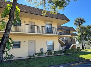 Carriage Hills, Hollywood, FL 33024