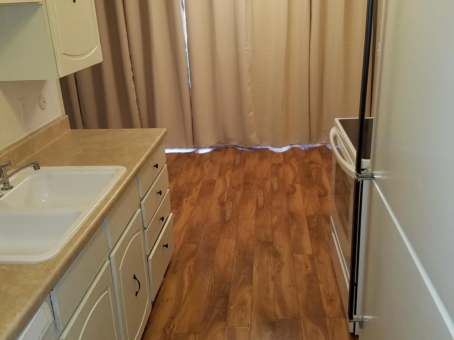 2 bed, 825 sqft, $1,595 — Photo 2