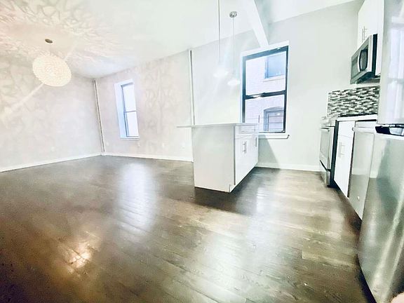 3rd image of 127 W 141st St APT 40