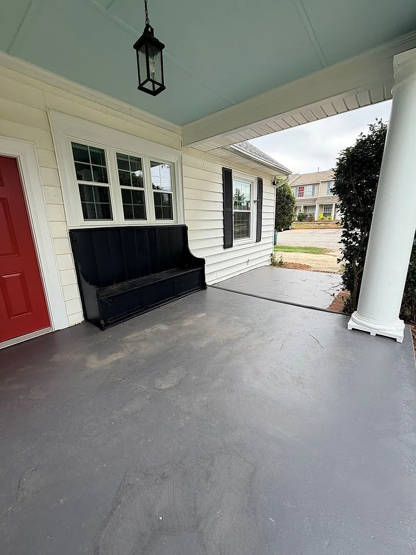 446 Stanley Ave — Photo 3