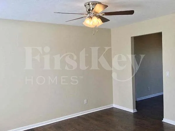 1616 Hastings Ct — Photo 6