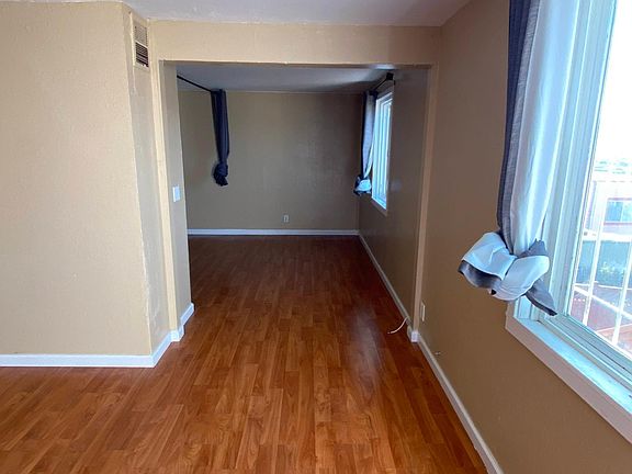 4th image of 25 Sargent St