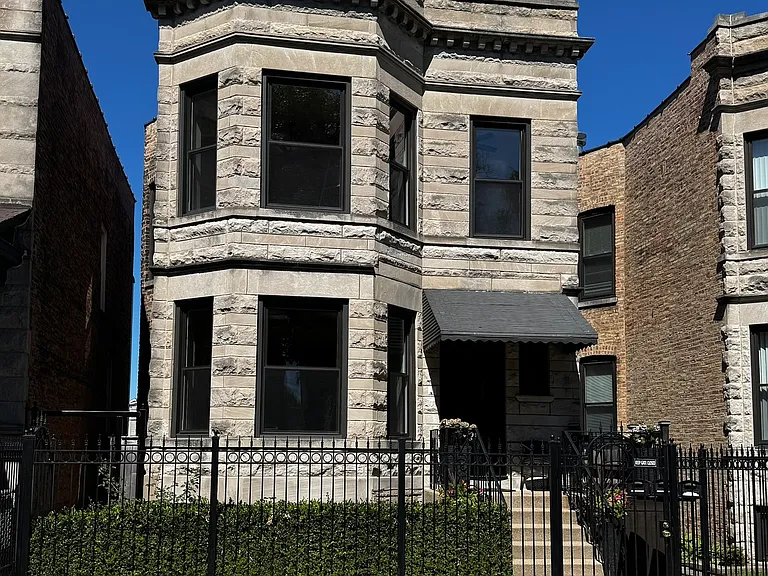 2424 N Mozart St #1 — Photo 29