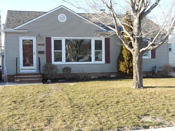 2nd image of 30033 Truman Ave