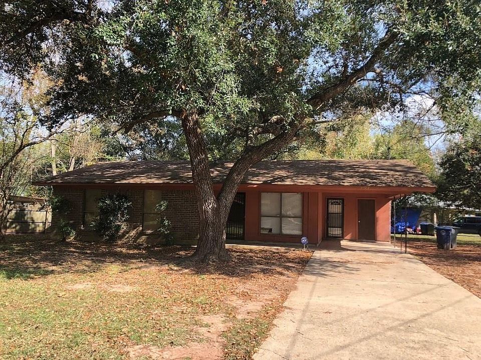 1st image of 1609 W Court Dr