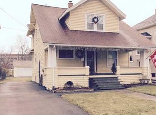 36 Livingston Pl, Lockport, NY