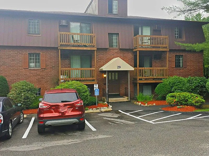 29 Old Hackett Hill Rd #2E