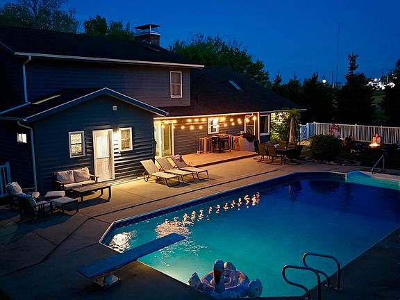 3rd image of 3140 Bluffwood Pl