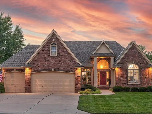 3120 SW Pergola Vw, Lees Summit, MO 64081