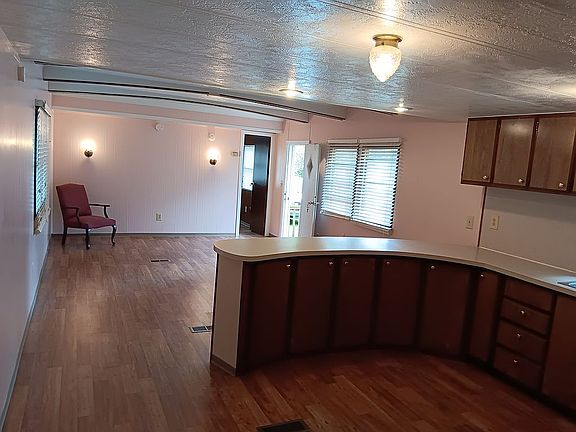 Kitchen to living room