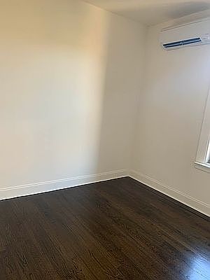 3rd image of 919 E 229th St APT 5