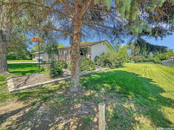 530 3rd AVENUE, Esterhazy, SK S0A 0X0