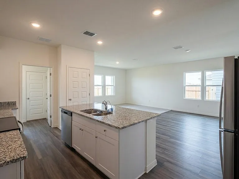 616 Wesley Miller Ln — Photo 19