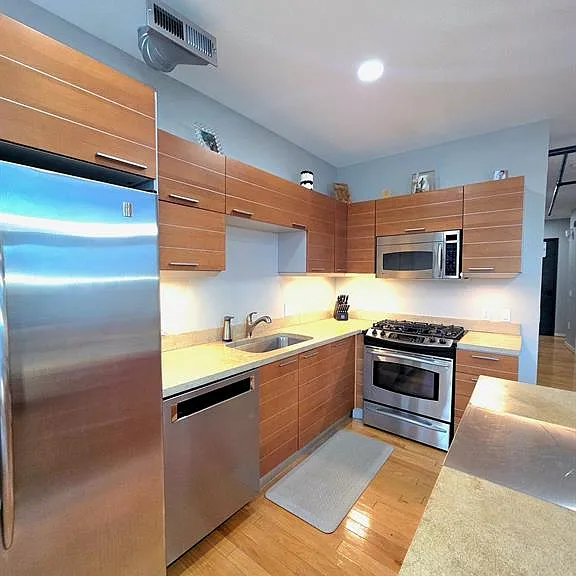 614 S Troy St #205 — Photo 9
