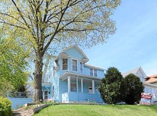 2201 F St, Omaha, NE 68107