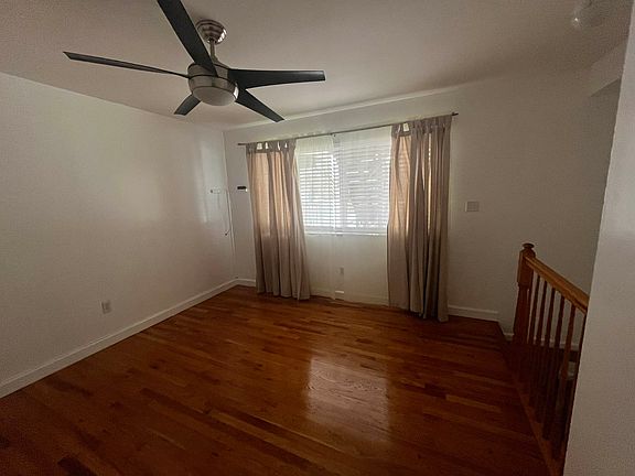5th image of 210 Wellington Ct #B