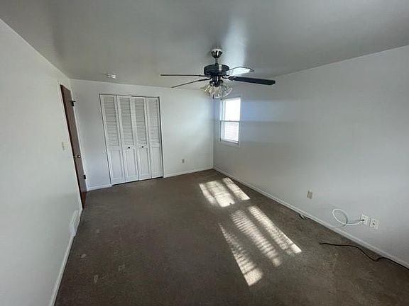 4th image of 28 Brittany Dr