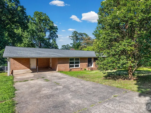 1020 Candlewood Ln, Rock Hill, SC 29730