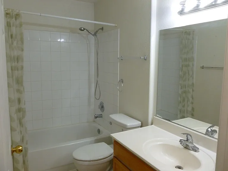 8410 Eldora Ave #2018 — Photo 13