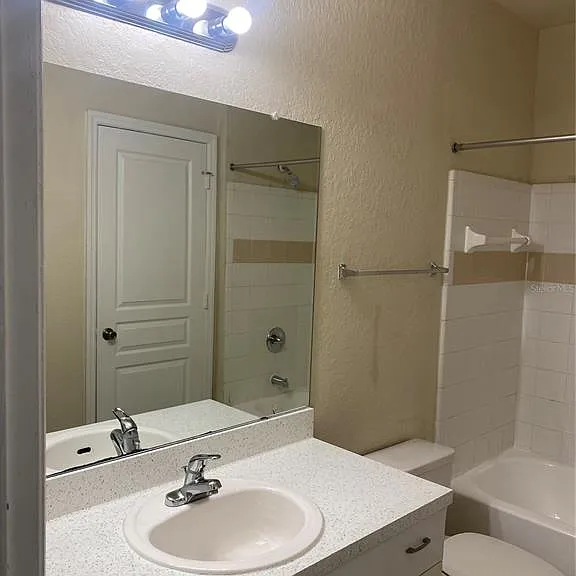 17110 Carrington Park Dr #830 — Photo 16