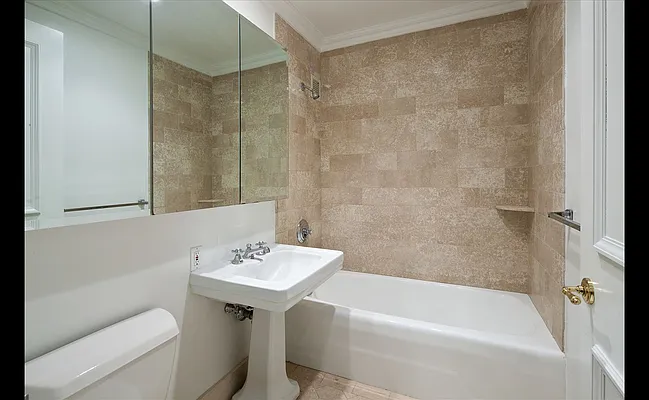 Rented by Douglas Elliman | media 15