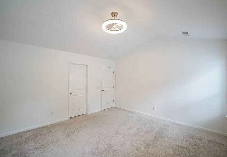 24 Crown Ct — Photo 16