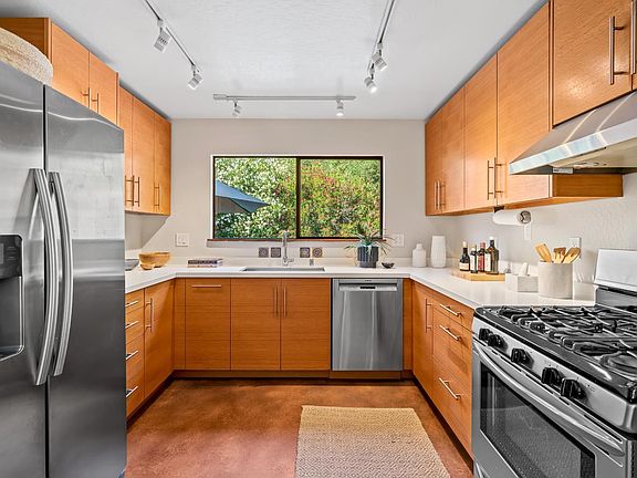 5th image of 17340 Watson Road