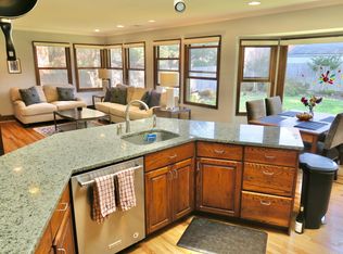 1233 Kensington Rd, Mc Lean, VA 22101