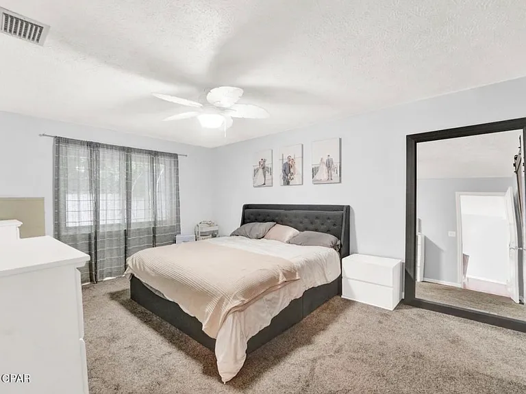 2417 Charco Dr — Photo 2