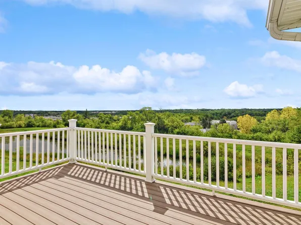 388 South Stone Ridge DRIVE, Lake Geneva, WI 53147
