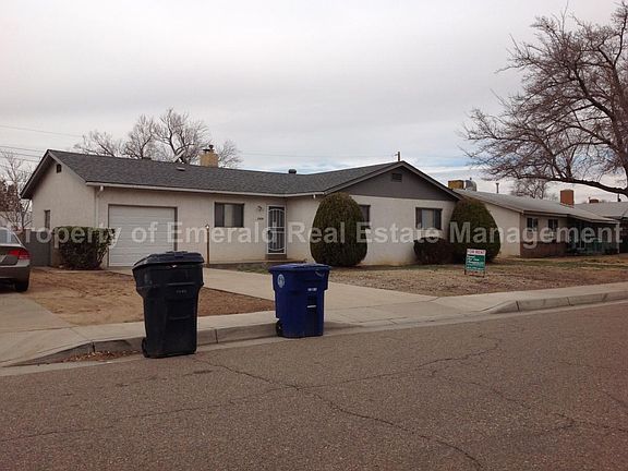 3rd image of 2929 Palomas Dr NE