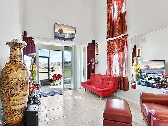5th image of 10973 Verawood Dr