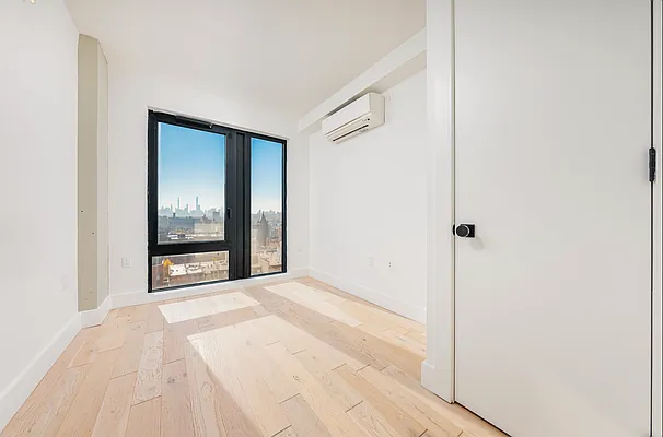 Rented by REAL New York | media 25