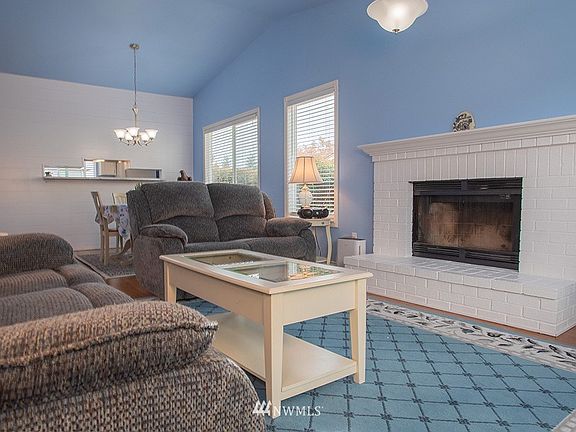 4th image of 24918 110th Ave SE #A