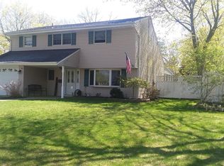 6 Sylvia Ter, Middletown, NJ 07748