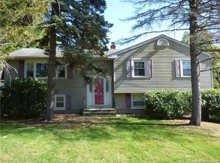 32 Quaker Ridge Rd, Bethel, CT 06801