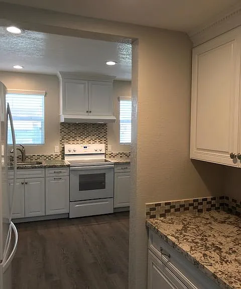 1340 Padre Ave — Photo 10
