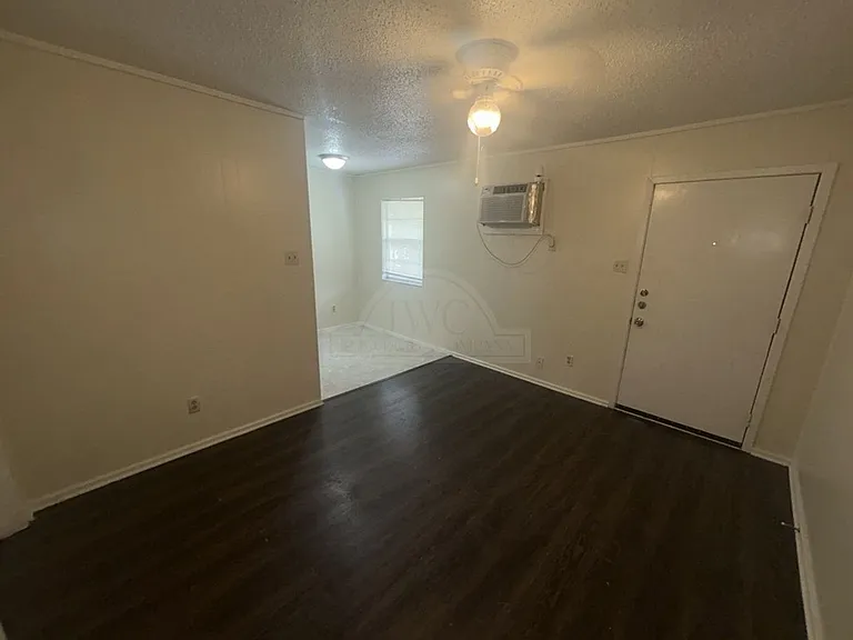 106 W Hoover St, Killeen — Photo 7