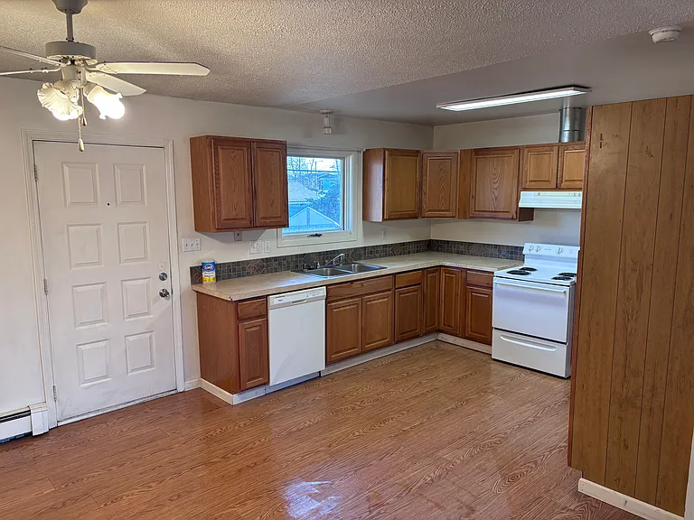8026 E 4th Ave #A — Photo 6