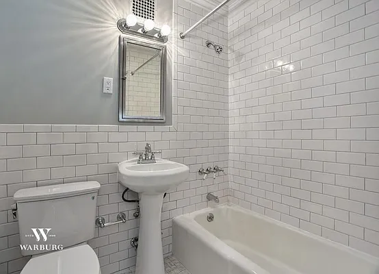 Rented by Warburg | media 17