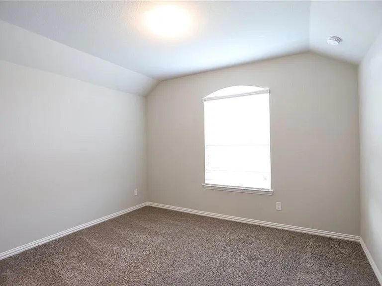 15928 Holly Crk — Photo 12