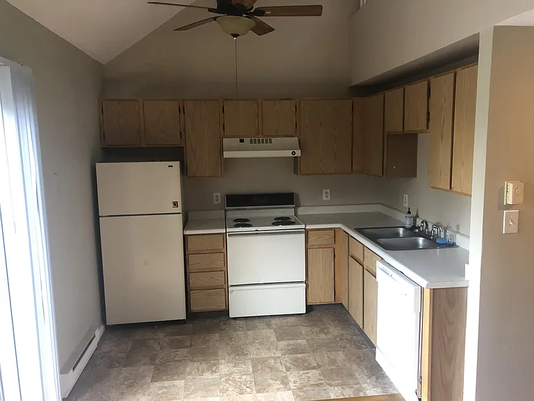 4531 Boardwalk Dr #U-07 — Photo 5