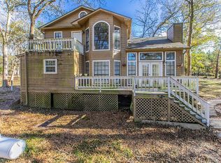 1 Brandon Rd, Huntsville, TX 77320