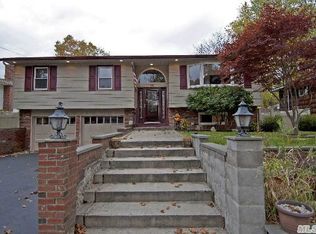 34 State Pl, Huntington, NY 11743