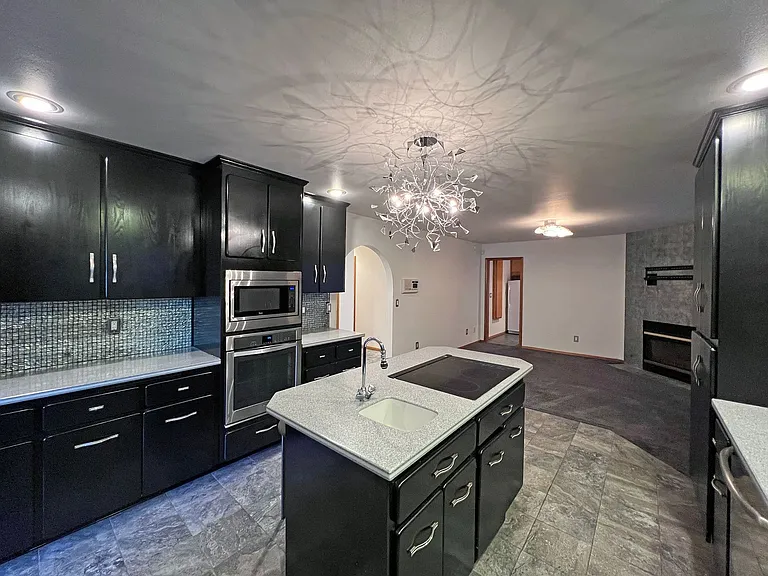 7512 Leif Ericson Dr — Photo 19