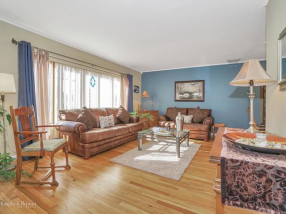 2nd image of 183 Atlantic Ave